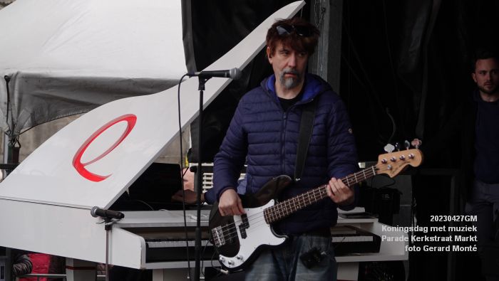 eDSC04590- Koningsdag met muziek op de Parade Kerkstraat Markt - 27apr2023  - foto Gerard MontE web