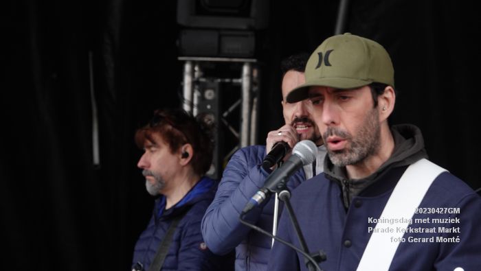 eDSC04595- Koningsdag met muziek op de Parade Kerkstraat Markt - 27apr2023  - foto Gerard MontE web