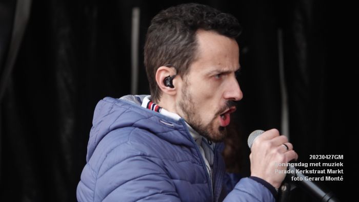 eDSC04600- Koningsdag met muziek op de Parade Kerkstraat Markt - 27apr2023  - foto Gerard MontE web