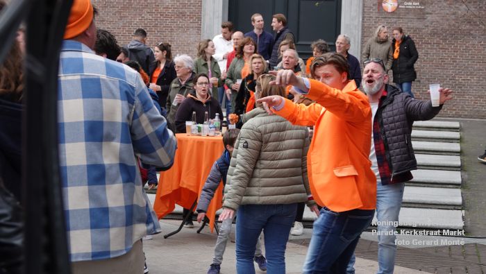 eDSC04636- Koningsdag met muziek op de Parade Kerkstraat Markt - 27apr2023  - foto Gerard MontE web
