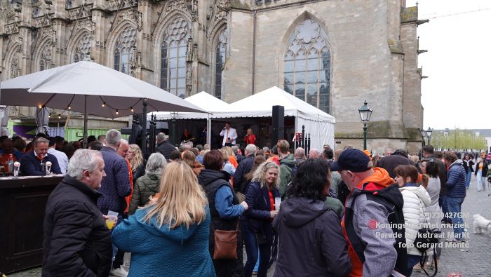 eDSC04641- Koningsdag met muziek op de Parade Kerkstraat Markt - 27apr2023  - foto Gerard MontE web