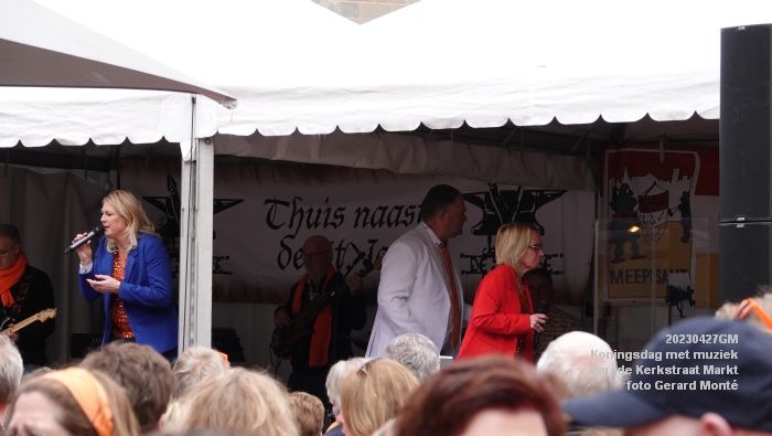 eDSC04648- Koningsdag met muziek op de Parade Kerkstraat Markt - 27apr2023  - foto Gerard MontE web