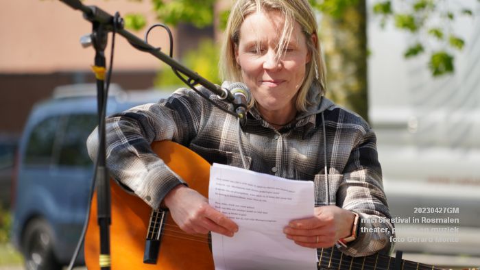 DSC03379- microfestival in Rosmalen - met theater - poezie en muziek - 27apr2023  - foto Gerard MontE web