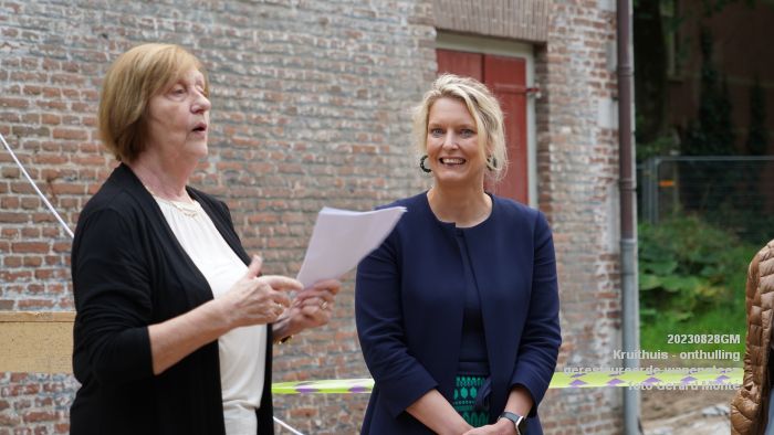 DSC01079- Kruithuis - onthulling gerestaureerde wapensteen - 29aug2023 - foto GerardMontE web DSC01079- Kruithuis - onthulling gerestaureerde wapensteen - 29aug2023 - foto GerardMontE web