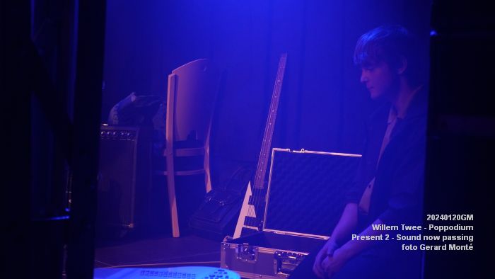 DSC01422- Willem Twee Poppodium - Present 2 - 20jan2024 - foto GerardMontE web