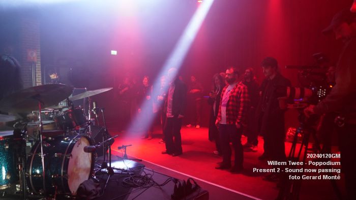 DSC01532- Willem Twee Poppodium - Present 2 - 20jan2024 - foto GerardMontE web