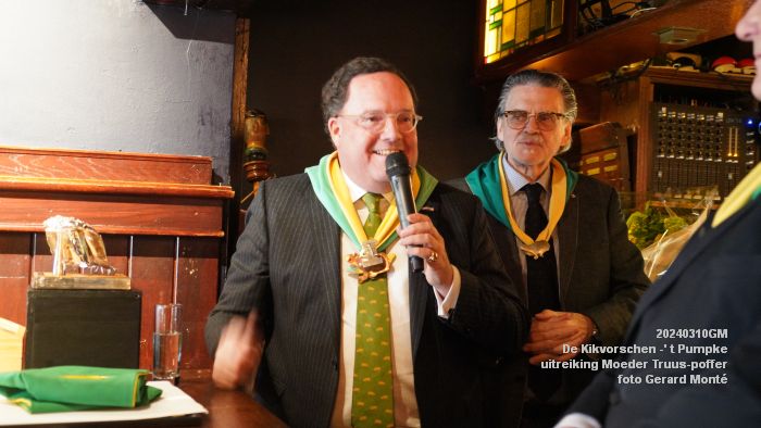 eDSC06293- De Kikvorschen - t Pumpke - moeder truus-poffer - 10mrt2024 - foto GerardMontE web eDSC06293- De Kikvorschen - t Pumpke - moeder truus-poffer - 10mrt2024 - foto GerardMontE web