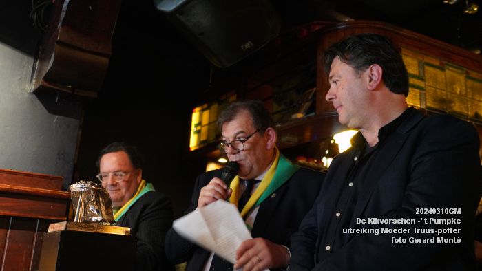 eDSC06320- De Kikvorschen - t Pumpke - moeder truus-poffer - 10mrt2024 - foto GerardMontE web eDSC06320- De Kikvorschen - t Pumpke - moeder truus-poffer - 10mrt2024 - foto GerardMontE web