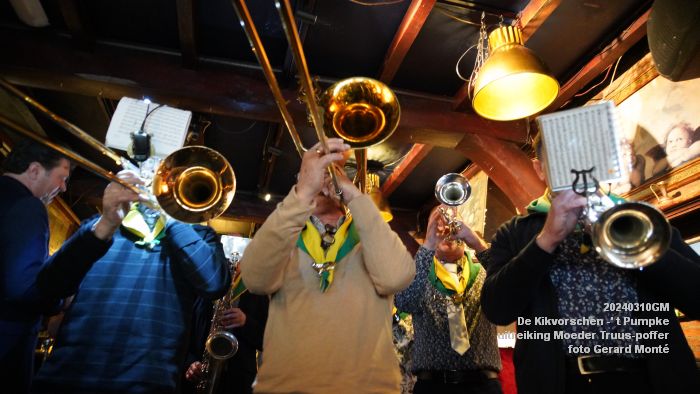 egDSC06278- De Kikvorschen - t Pumpke - moeder truus-poffer - 10mrt2024 - foto GerardMontE web egDSC06278- De Kikvorschen - t Pumpke - moeder truus-poffer - 10mrt2024 - foto GerardMontE web