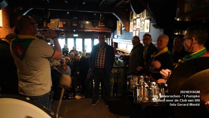 DSC06168- De Kikvorschen - t Pumpke - dassen voor de Club van 500 - 10mrt2024 - foto GerardMontE web DSC06168- De Kikvorschen - t Pumpke - dassen voor de Club van 500 - 10mrt2024 - foto GerardMontE web