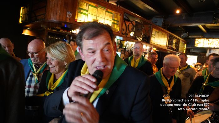 DSC06251- De Kikvorschen - t Pumpke - dassen voor de Club van 500 - 10mrt2024 - foto GerardMontE web DSC06251- De Kikvorschen - t Pumpke - dassen voor de Club van 500 - 10mrt2024 - foto GerardMontE web