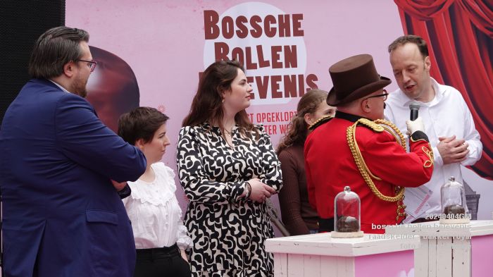 DSC02242-  bossche bollen belevenis - raadskelder - bakker royal - 4apr2024 - foto Gerard MontE web