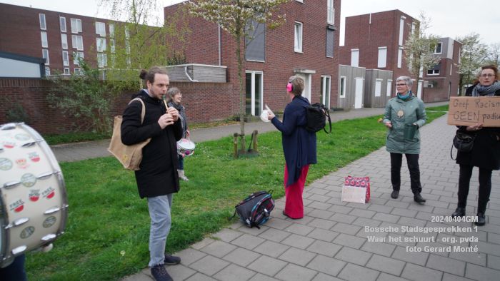 DSC08161- Stadsgesprekken  -  Waar het schuurt - scc Helftheuvel - 4apr2024 - foto Gerard MontE web