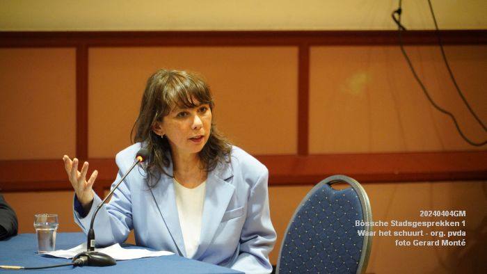 DSC08180- Stadsgesprekken  -  Waar het schuurt - scc Helftheuvel - 4apr2024 - foto Gerard MontE web