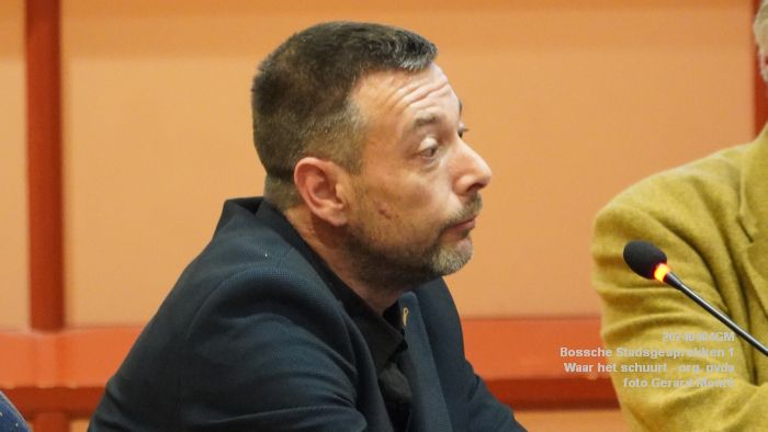 DSC08190- Stadsgesprekken  -  Waar het schuurt - scc Helftheuvel - 4apr2024 - foto Gerard MontE web