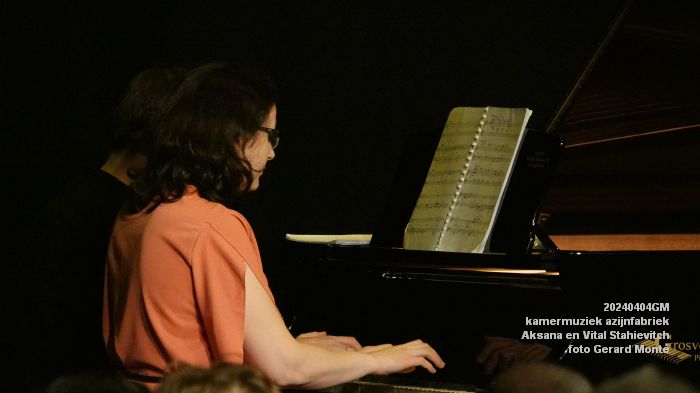 DSC02129-  kamermuziek azijnfabriek - piano-duo Aksana en Vital Stahievitch - 4apr2024 - foto Gerard MontE web