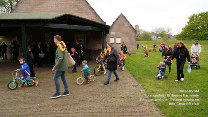 DSC09503- Koningsdag - Orthense Harmonie - Nico Schuurmanshuis - fietsen versieren - 27apr2024 - foto Gerard MontE web DSC09503- Koningsdag - Orthense Harmonie - Nico Schuurmanshuis - fietsen versieren - 27apr2024 - foto Gerard MontE web