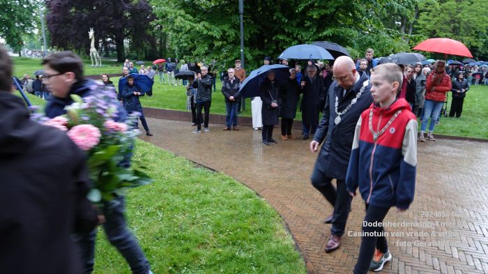 FDSC06022- Dodenherdenking - Casinotuin van vrede en vrijheid - 4mei2024 - foto Gerard MontE web FDSC06022- Dodenherdenking - Casinotuin van vrede en vrijheid - 4mei2024 - foto Gerard MontE web