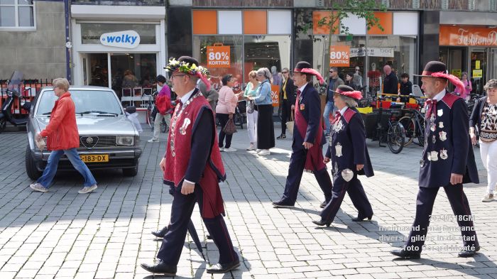 DSC07633- meimaand - mariamaand - gildes in de stad - 18mei2024 - foto Gerard MontE web
