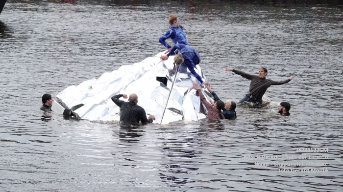 DSC08213- Bosch Parade Citadel - Tuin der Lusten - Tuin der Lusten - voorstelling Naiad - Skypunch Collective - 23mei2024 - foto Gerard MontE web