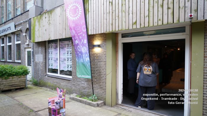 DSC01635- expositie performance en optreden Ongekend op de Tramkade - Diy-festival - 8juni2024 - foto Gerard MontE web DSC01635- expositie performance en optreden Ongekend op de Tramkade - Diy-festival - 8juni2024 - foto Gerard MontE web
