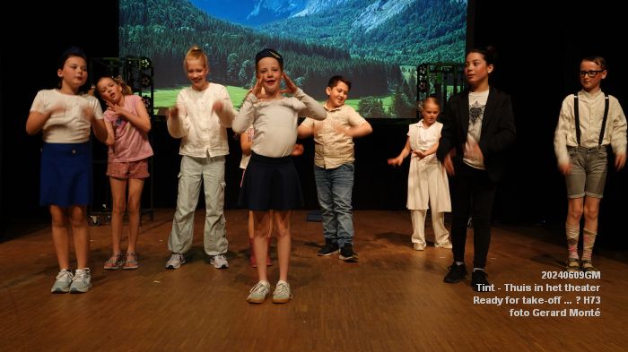 DSC00105- Huis73 - Tint Thuis in het theater - Ready for take-off - 9juni2024 - foto Gerard MontE web