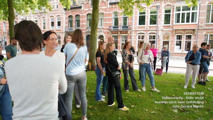 DSC02193- Stationsweg onthulling beeld Stille strijd - 17juni2024 - foto Gerard MontE web