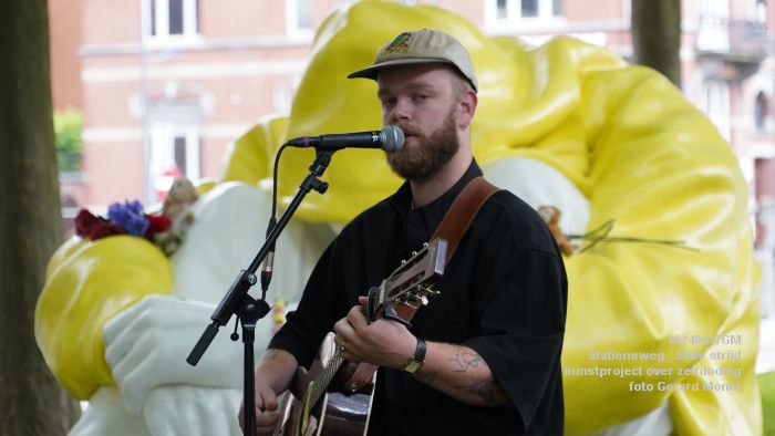 DSC02247- Stationsweg onthulling beeld Stille strijd - 17juni2024 - foto Gerard MontE web