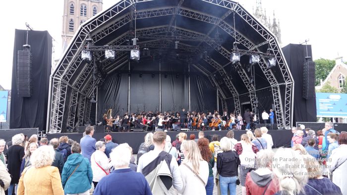 hDSC02392- Opera op de Parade in Den Bosch - sing-along - 22juni2024 - foto GerardMontE web hDSC02392- Opera op de Parade in Den Bosch - sing-along - 22juni2024 - foto GerardMontE web
