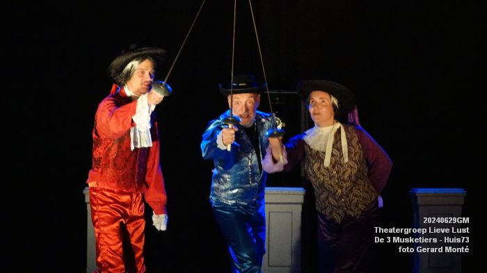 DSC03611- Theatergroep Lieve Lust - De 3 Musketiers - Huis73 -  29juni2024 - foto GerardMontE web
