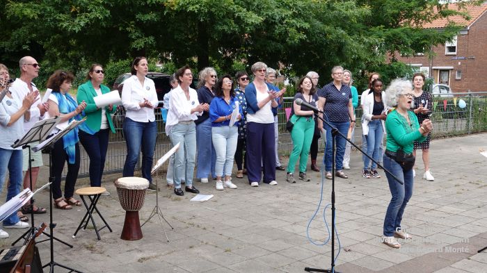 DSC04036- Gluren bij de buren - diverse locaties centrum -  30juni2024 - foto GerardMontE web