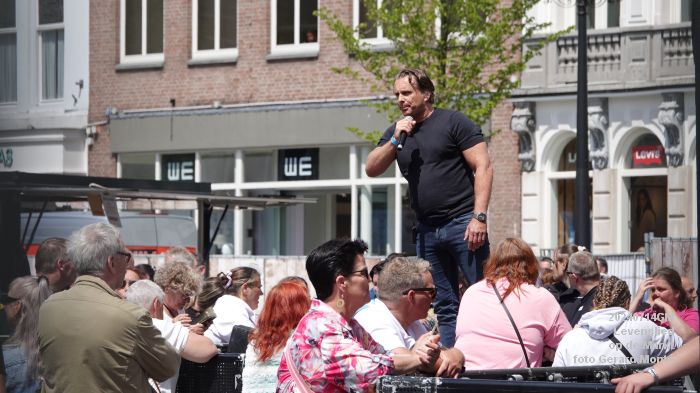 eDSC04834- Levenslied op de Markt - 14juli2024 - foto GerardMontE web eDSC04834- Levenslied op de Markt - 14juli2024 - foto GerardMontE web