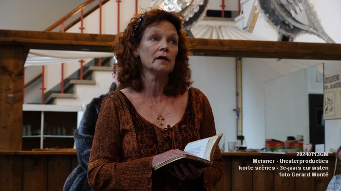 DSC04617- Meisner-theaterproducties - voorstellingen met korte scenes door 3e-jaars cursisten - 13juli2024 - foto GerardMontE web DSC04617- Meisner-theaterproducties - voorstellingen met korte scenes door 3e-jaars cursisten - 13juli2024 - foto GerardMontE web