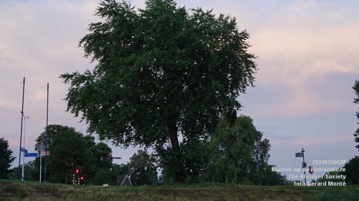 DSC04981- Muziek op de Binnendieze - The Klezmer Society  - 20juli2024 - foto GerardMontE web