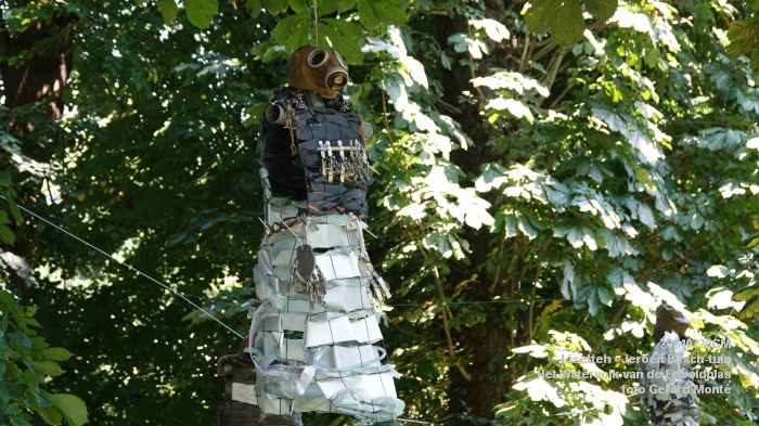 DSC04940- Lisetteh - Het Watervolk van de Ertveldplas - Jeroen Bosch-tuin - 20juli2024 - foto GerardMontE web