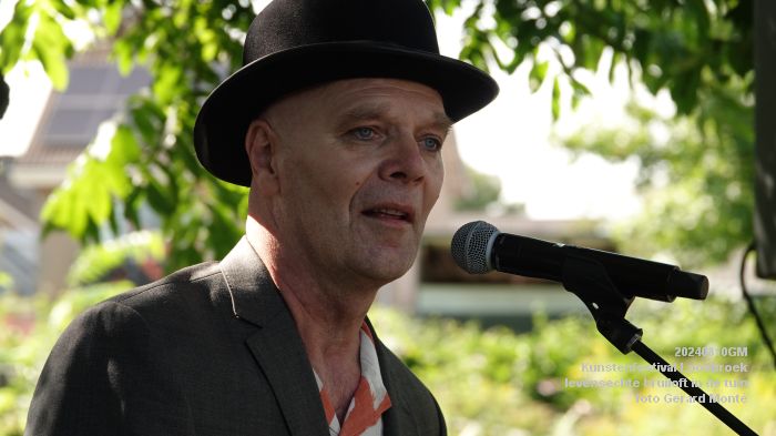 aDSC05640- Kunstenfestival Loosbroek - levensechte bruiloft in de tuin - 10aug2024 - foto GerardMontE web aDSC05640- Kunstenfestival Loosbroek - levensechte bruiloft in de tuin - 10aug2024 - foto GerardMontE web