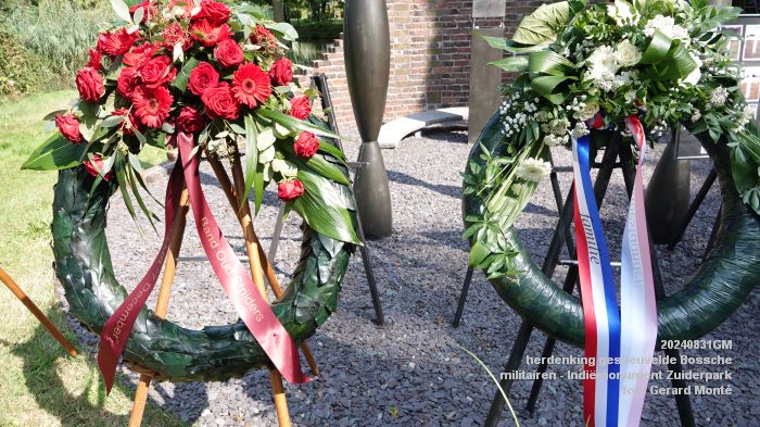DSC07196- VOC herdenking Bossche gesneuvelde militairen - Indiemonument Zuiderparkweg - 31aug2024 - foto GerardMontE DSC07196- VOC herdenking Bossche gesneuvelde militairen - Indiemonument Zuiderparkweg - 31aug2024 - foto GerardMontE