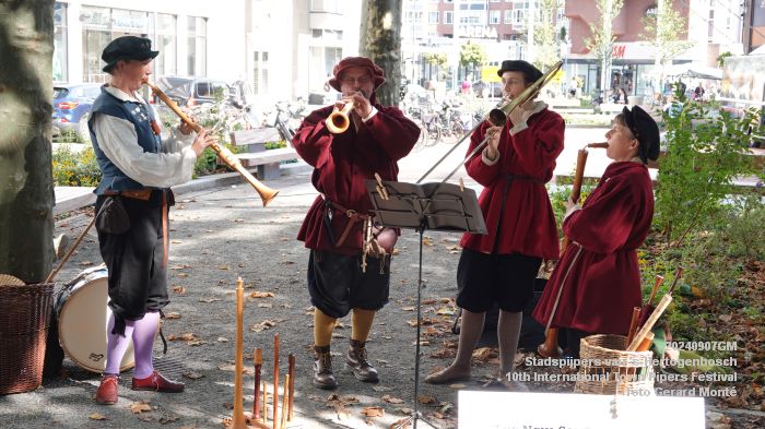 DSC08444- Stadspijpers van s-Hertogenbosch - 10th International Town Pipers Festival - 7sep2024 -  foto GerardMontE web