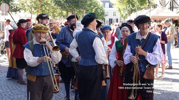gDSC08683- Stadspijpers van s-Hertogenbosch - 10th International Town Pipers Festival - 8sep2024 -  foto GerardMontE web