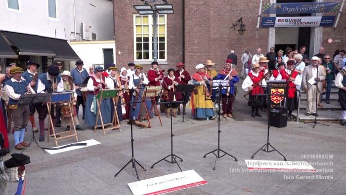 gDSC08710-3- Stadspijpers van s-Hertogenbosch - 10th International Town Pipers Festival - 8sep2024 -  foto GerardMontE web