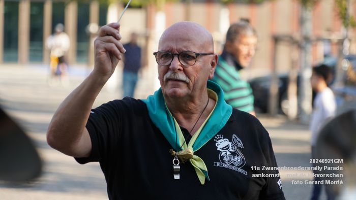 DSC05137- 11e Zwanenbroedersrally aankomst - Parade met Kikvorschen - 21sep2024 -  foto GerardMontE web