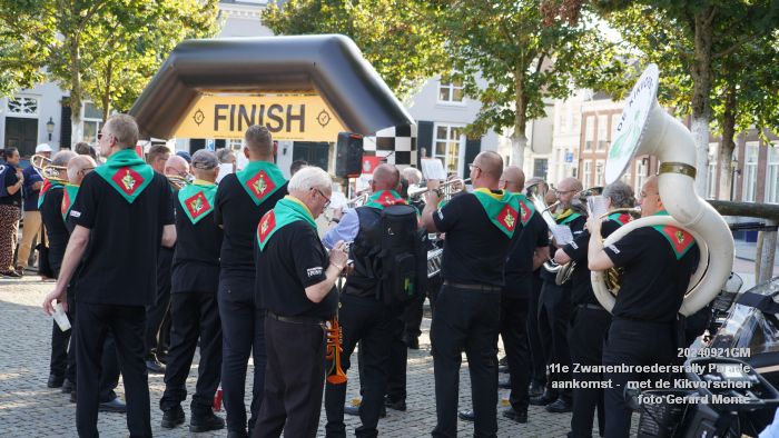 DSC05154- 11e Zwanenbroedersrally aankomst - Parade met Kikvorschen - 21sep2024 -  foto GerardMontE web