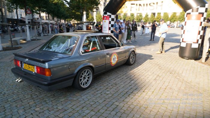 DSC05186- 11e Zwanenbroedersrally aankomst - Parade met Kikvorschen - 21sep2024 -  foto GerardMontE web
