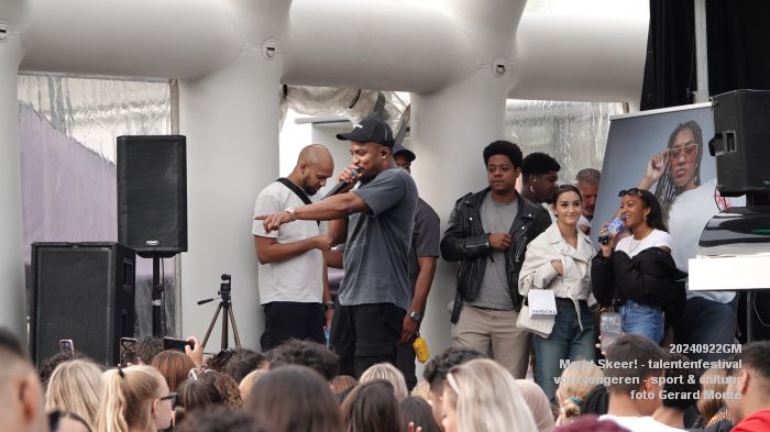 DSC05379-DSC00444- Markt Skeer - festival voor jongeren - 22sep2024 - foto GerardMontE web DSC05379-DSC00444- Markt Skeer - festival voor jongeren - 22sep2024 - foto GerardMontE web