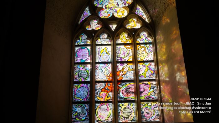 DSC05811- thema-tour Erasmus - theatergezelschap Avvincente - JBAC - Sint-Jan - 5okt2024 -  foto GerardMontE web