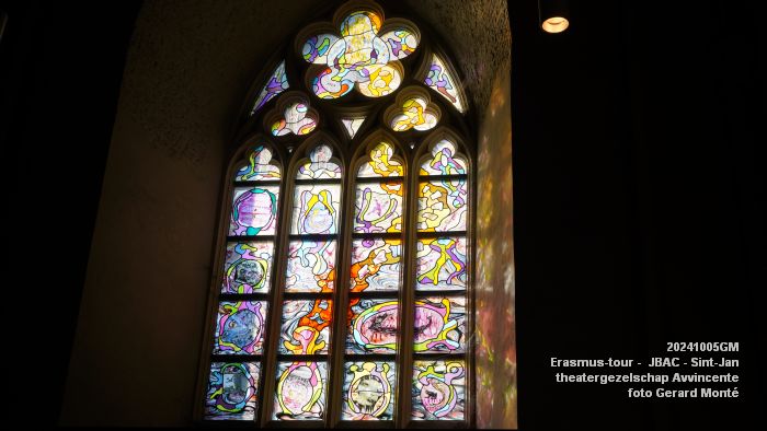 DSC05831- thema-tour Erasmus - theatergezelschap Avvincente - JBAC - Sint-Jan - 5okt2024 -  foto GerardMontE web