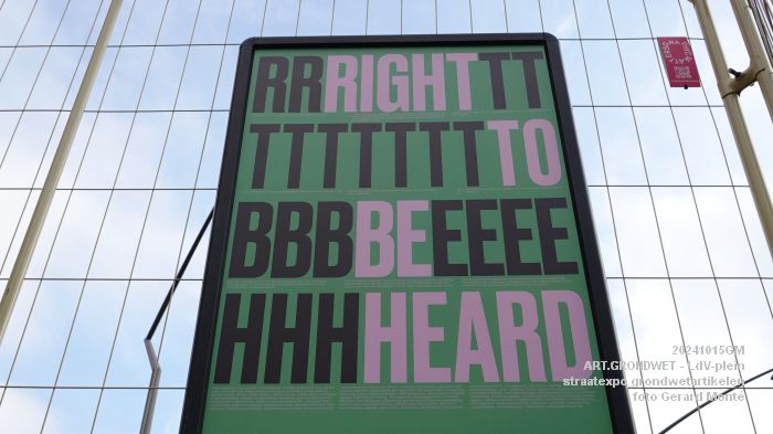 DSC03094- ART-GRONDWET - buitenexpositie grondwetartikelen - Leonardo da Vinci-plein - 15okt2024 - foto GerardMontE web DSC03094- ART-GRONDWET - buitenexpositie grondwetartikelen - Leonardo da Vinci-plein - 15okt2024 - foto GerardMontE web