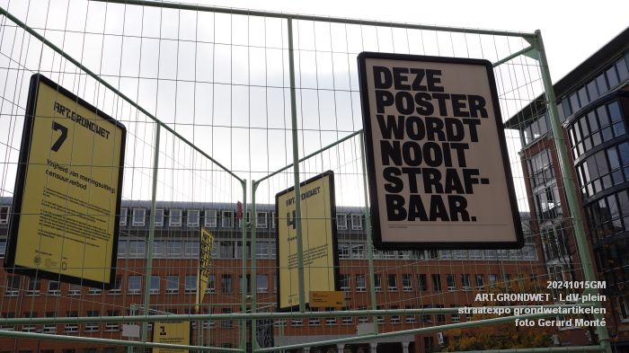 DSC03099- ART-GRONDWET - buitenexpositie grondwetartikelen - Leonardo da Vinci-plein - 15okt2024 - foto GerardMontE web DSC03099- ART-GRONDWET - buitenexpositie grondwetartikelen - Leonardo da Vinci-plein - 15okt2024 - foto GerardMontE web