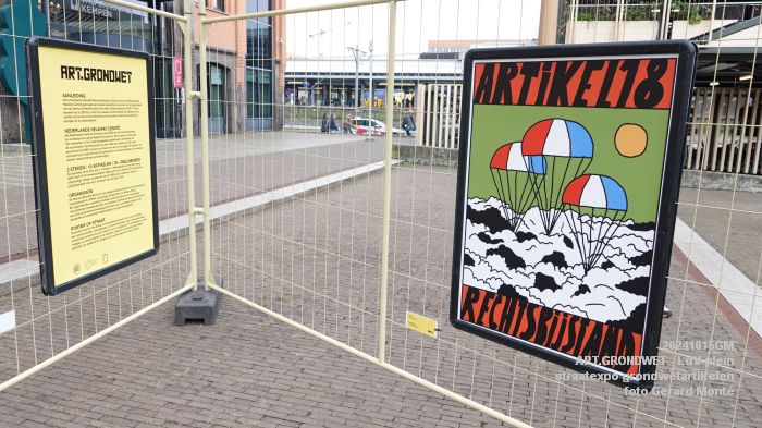 DSC03108- ART-GRONDWET - buitenexpositie grondwetartikelen - Leonardo da Vinci-plein - 15okt2024 - foto GerardMontE web DSC03108- ART-GRONDWET - buitenexpositie grondwetartikelen - Leonardo da Vinci-plein - 15okt2024 - foto GerardMontE web