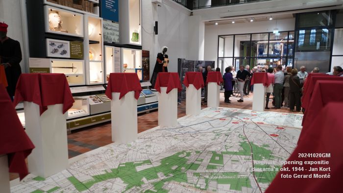 DSC07374- Tuighuis - opening expositie dioramas Jan Kort - 20okt2024 - foto GerardMontE web DSC07374- Tuighuis - opening expositie dioramas Jan Kort - 20okt2024 - foto GerardMontE web